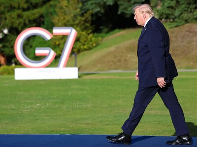 Європарламент схвалив торговельну угоду з США, попри тиск Трампа щодо французького вина, – Bloomberg