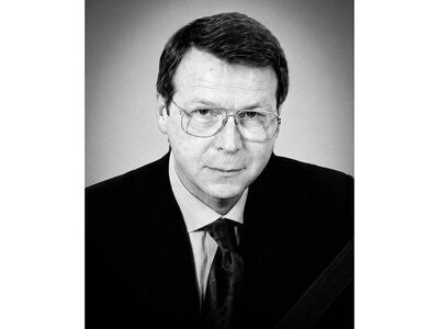 Помер нардеп Сергій Осика, який готував проєкт Конституції України