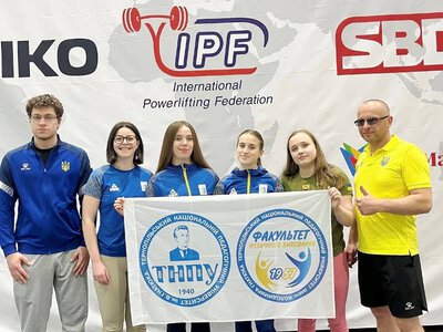 Студентки ТНПУ ім. В. Гнатюка здобули нагороди на Чемпіонаті світу з жиму лежачи