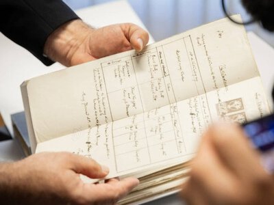 Україна повернула 19 комплектів історичних документів із Латвії