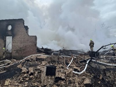 Кіностудію Довженка атакували дві ракети РФ: 100 000 костюмів згоріли