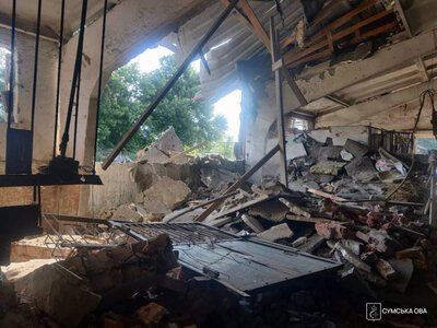 Ворожий дрон атакував кінно-спортивну школу на Сумщині: загинули коні