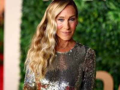 Сара Джессіка Паркер стала обличчям нового промо Fendi, присвяченого культовій сумці Baguette
