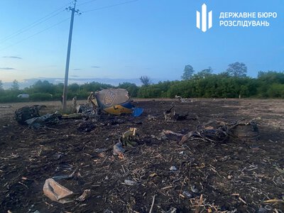 ДБР вилучило “чорний ящик” і почало слідство щодо катастрофи Су-24М на Хмельниччині. ФОТО