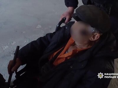 Під загрозами обстрілу «Білі янголи» евакуювали трьох літніх людей з небезпечних громад Сумщини + Відео