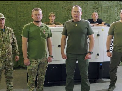 Бійці 5 окремої штурмової бригади отримали від волонтерів «Української команди» потужний генератор
