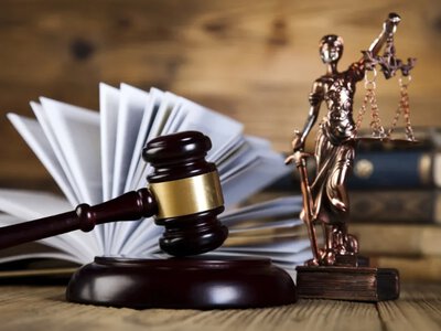 У Рівному судитимуть трьох посадовців шкіл, які переплатили 600 тисяч за симулятори дронів та навчальне обладнання