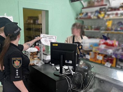 У Коростені поліція влаштувала рейди магазинами: нагадали про заборону продажу алкоголю дітям