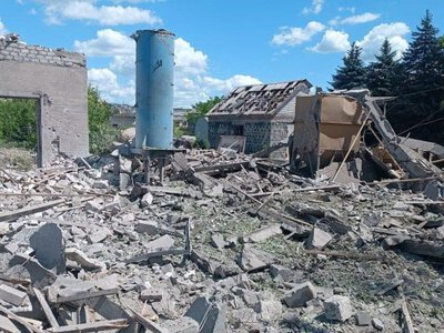 Російські війська атакували Слов'янськ на Донеччині: зруйновано цех, постраждала людина