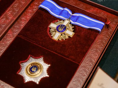 Пам’ять про подвиг: родини полеглих воїнів отримали нагороди у Запоріжжі