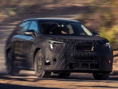 Новий електричний флагман Skoda перевірили пустелею, морозом та 1,5 млн кілометрів доріг (ФОТО)
