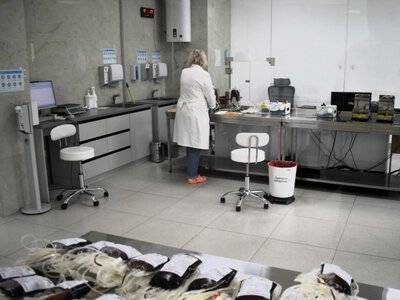 Рівненський обласний центр служби крові потребує ремонту інфекційної лабораторії