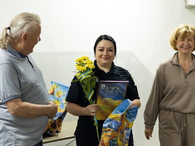 У Шостці дільничних офіцерів поліції привітали з професійним святом + Фото