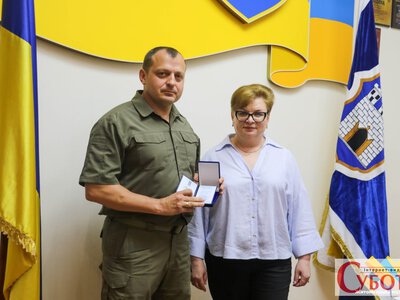 У Житомирі вручили почесну відзнаку полковнику Нацгвардії Олексію Мельнику