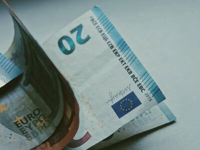 У ПриватБанку подешевшав євро: курс валют на 18 червня 