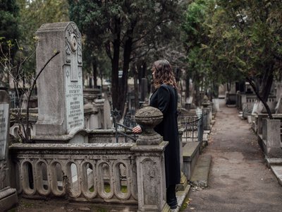 Нові правила поховання: чому родичі можуть втратити право на сімейну могилу - На пенсії