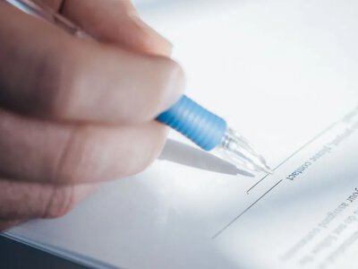 Хто гарантовано має право на частку в спадку навіть попри зміст заповіту? 
