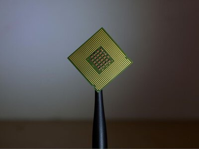Трамп заявив про угоду Apple та Intel, яка може змінити ринок чипів