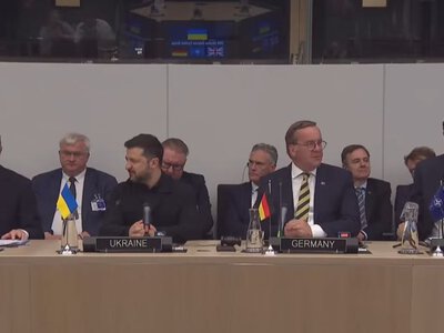 Велика Британія передасть Україні 150 тисяч дронів та 350 ракет і радарів ППО