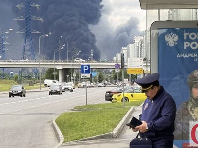 Чорне небо та паралізовані аеропорти: українські дрони принесли війну до Москві та обійшли хвалену ППО
