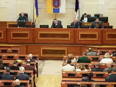 Гроші, нерухомість та рада підтримки ветеранів: Одеська обласна рада зібралася на сесію