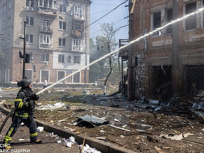 Росія завдала удару по Харкову авіабомбами: пошкоджено будинки, є постраждалі