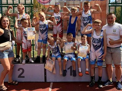 Юні борці з Кобеляк вибороли п’ять призових місць на чемпіонаті Полтавської області