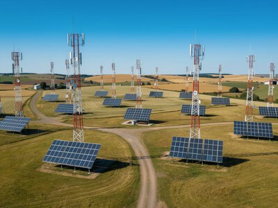 Vodafone обладнав 100 базових станцій сонячними СЕС