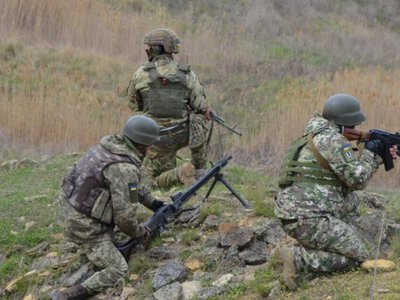Україна та США обговорюють заморожування війни по лінії фронту – The Economist