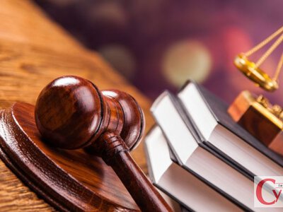 Суд у Житомирській області покарав жінку, яка привласнила понад 4 тис. грн з картки матері