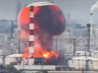 Непробивна московська ППО не зупинила українські дрони, зате феєрично знесла дах резервуару з пальним НПЗ