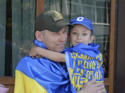 У Звенигородці зустріли військового, який провів у полоні три роки