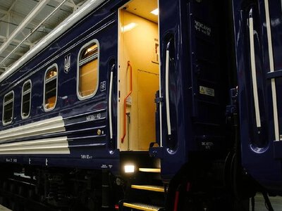 УЗ отримає 100 нових вагонів: перші вже вийшли на маршрути