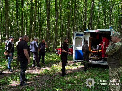 Зник безвісти на три доби: на Тернопільщині пенсіонера знайшли живим посеред лісу