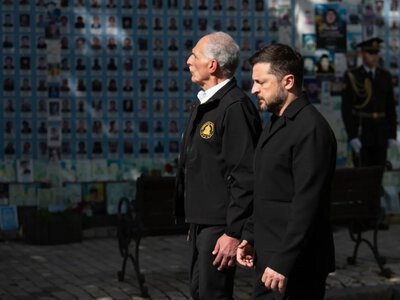 Президент Гондурасу розпочав перший візит до України з вшанування загиблих воїнів
