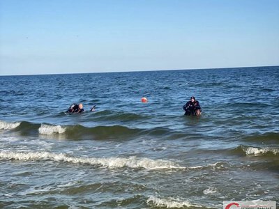 Трагедія на пляжі в Одесі: 10-річну дівчинку на кругу за лічені хвилини затягнуло в море