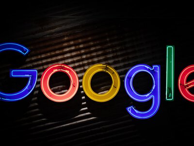 Суд у Німеччині взявся за Google через брехню ШІ: чим це загрожує всій індустрії