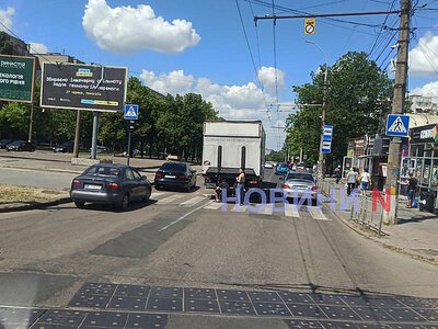 У центрі Миколаєва утворилася пробка через вантажівку, що зламалася