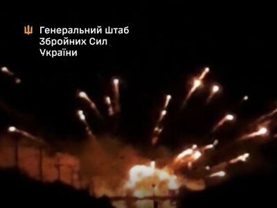 Уражено залізничні мости в Криму та інші цілі.