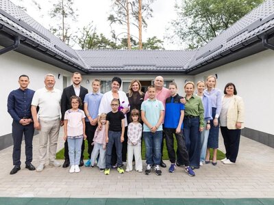  Прийомна родина з Херсонщини отримала будинок на Київщині 