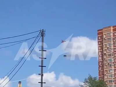 У москві помітили гелікоптер із платформою, яку можуть використовувати для розміщення ППО на дахах