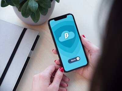 Власників старих iPhone попередили про небезпечну діру: чому Apple не зможе її закрити