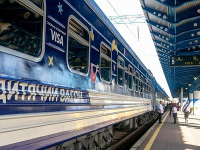 Укрзалізниця збільшує кількість дитячих вагонів