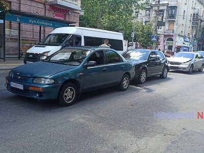 У центрі Миколаєва сталася потрійна ДТП