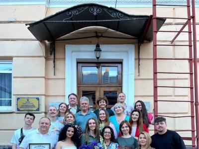 «Я б тобі небо прихилив…» увійшла до Книги рекордів України: вистава театру Садовського відзначила 300-й показ