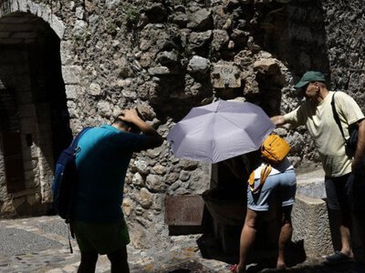 Reuters: у Франції ввели заборону на продаж алкоголю через спеку