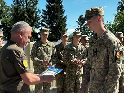 На Рівненщині 64 вихованці Острозького військового ліцею отримали атестати