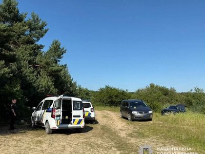 Трагічний інцидент біля озера: на Львівщині під колесами авто опинився шестирічний хлопчик (фото)