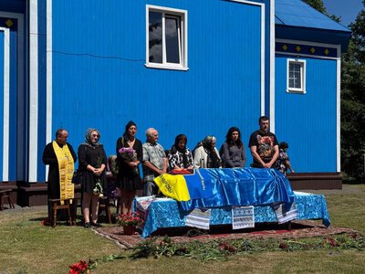  У Дубровиці провели в останню земну дорогу воїна (ФОТО)