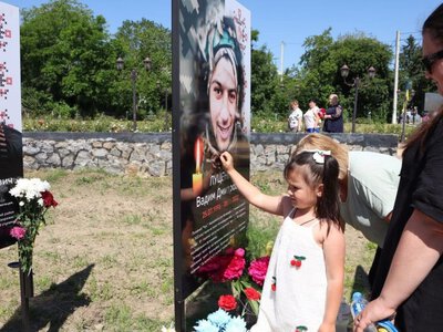 Пам’ять, викарбувана в серцях: у Вороновицькій громаді відкрили Алею Слави полеглим Захисникам